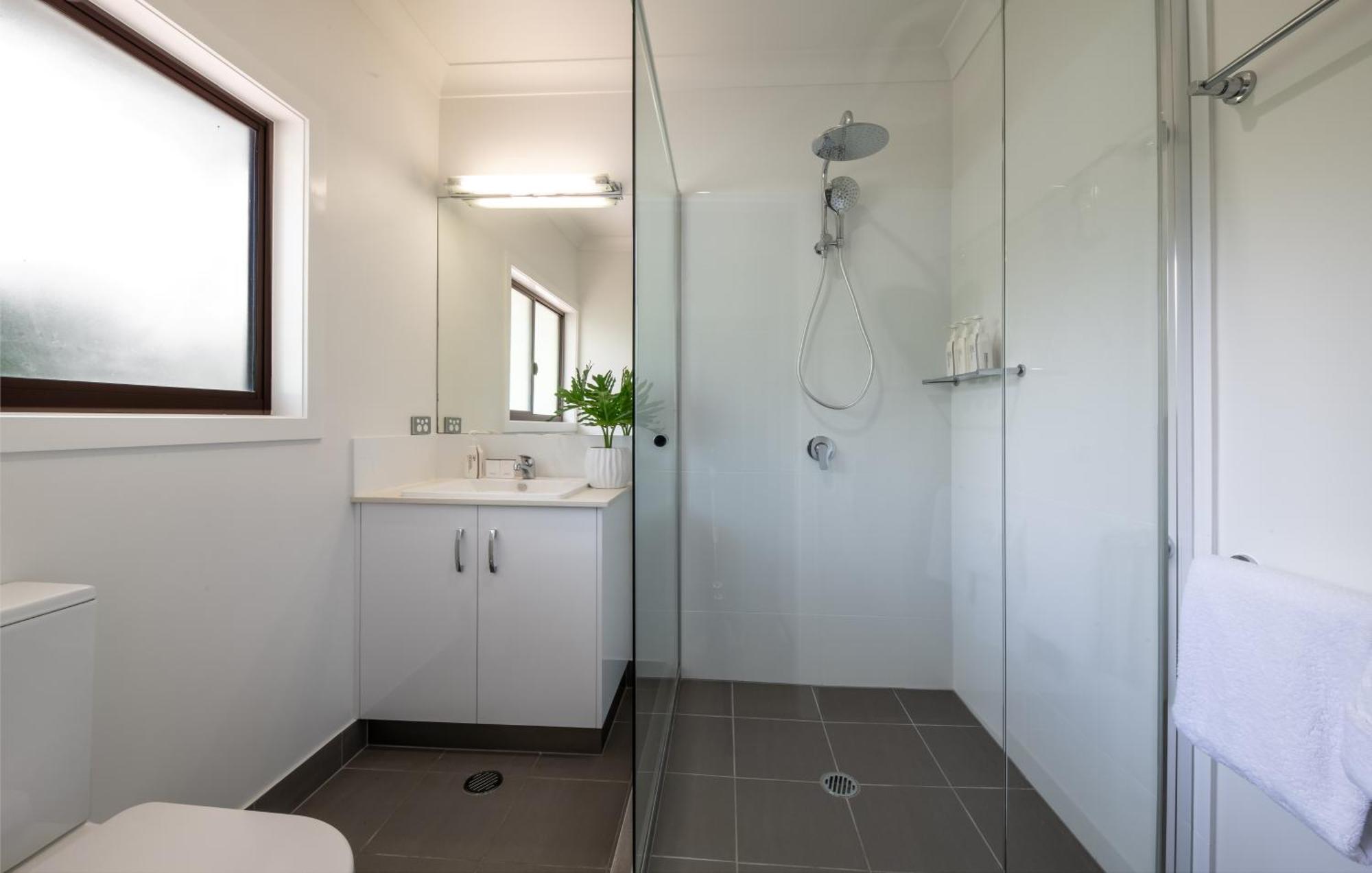 Freedom Shores Resort Airlie Beach Cannon Valley ภายนอก รูปภาพ
