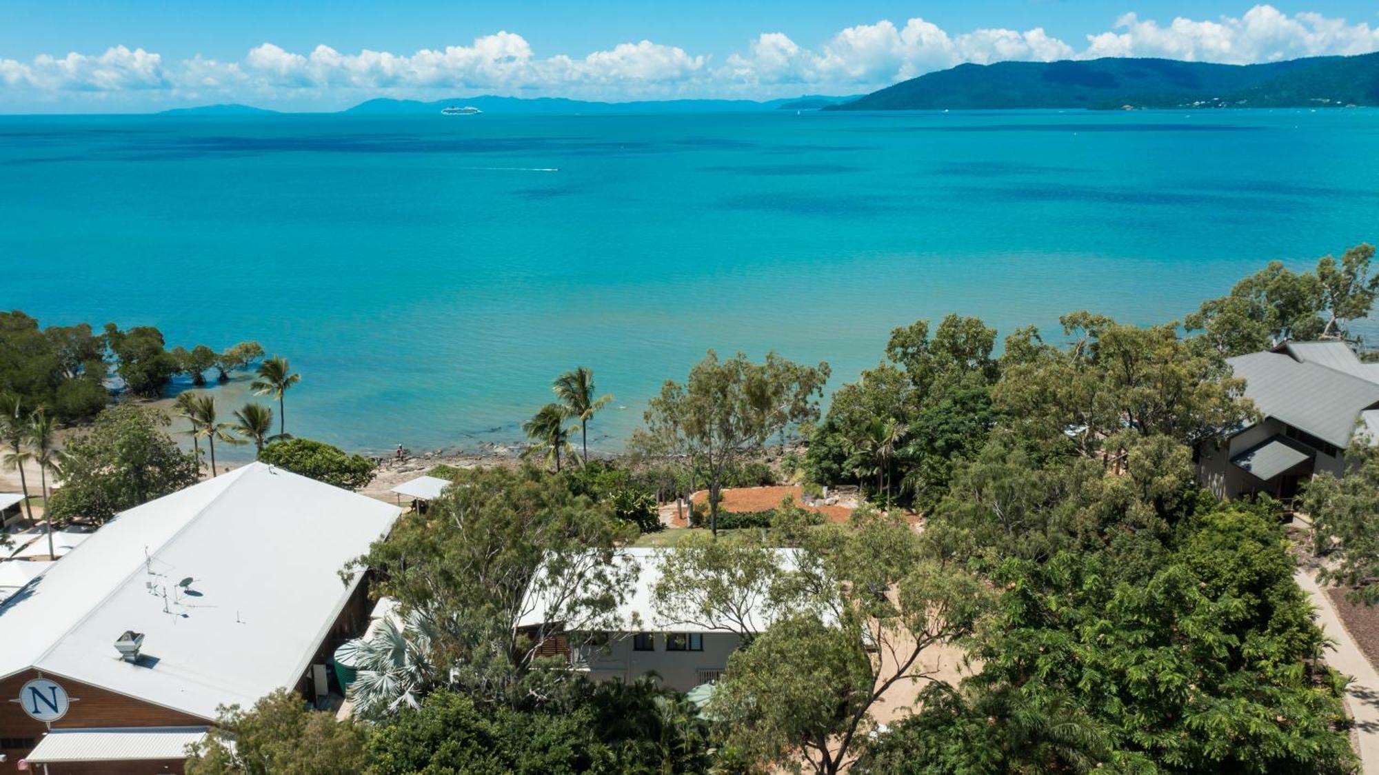 Freedom Shores Resort Airlie Beach Cannon Valley ภายนอก รูปภาพ