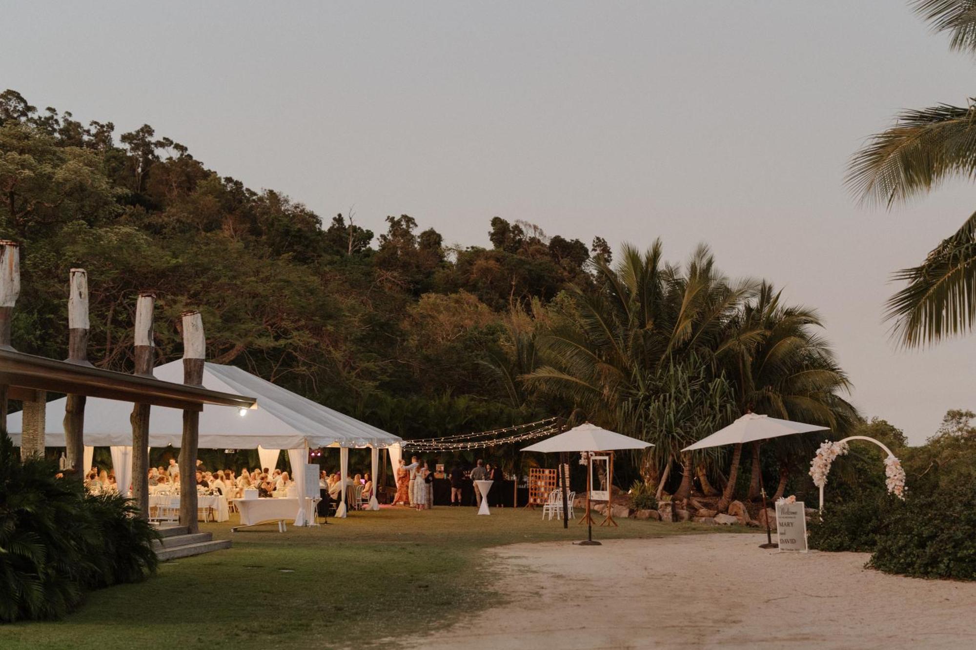 Freedom Shores Resort Airlie Beach Cannon Valley ภายนอก รูปภาพ