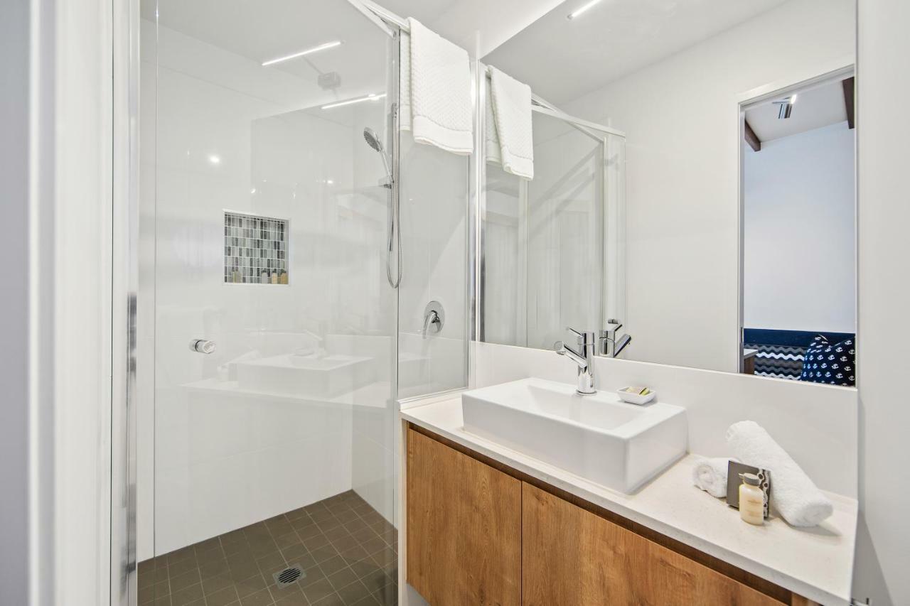 Freedom Shores Resort Airlie Beach Cannon Valley ภายนอก รูปภาพ